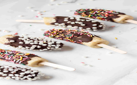 10-Minute Chocolate-Dipped Ice Cream Pops