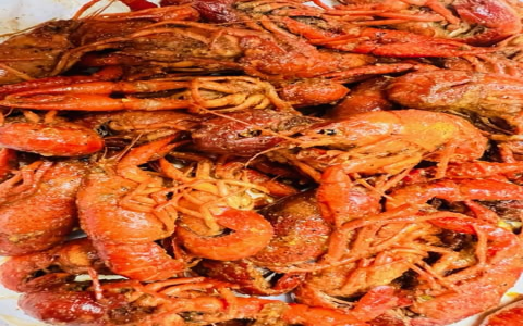 Louisiana-Style Crawfish Boil Spicy, Bold, and Perfect for Backyard Gatherings