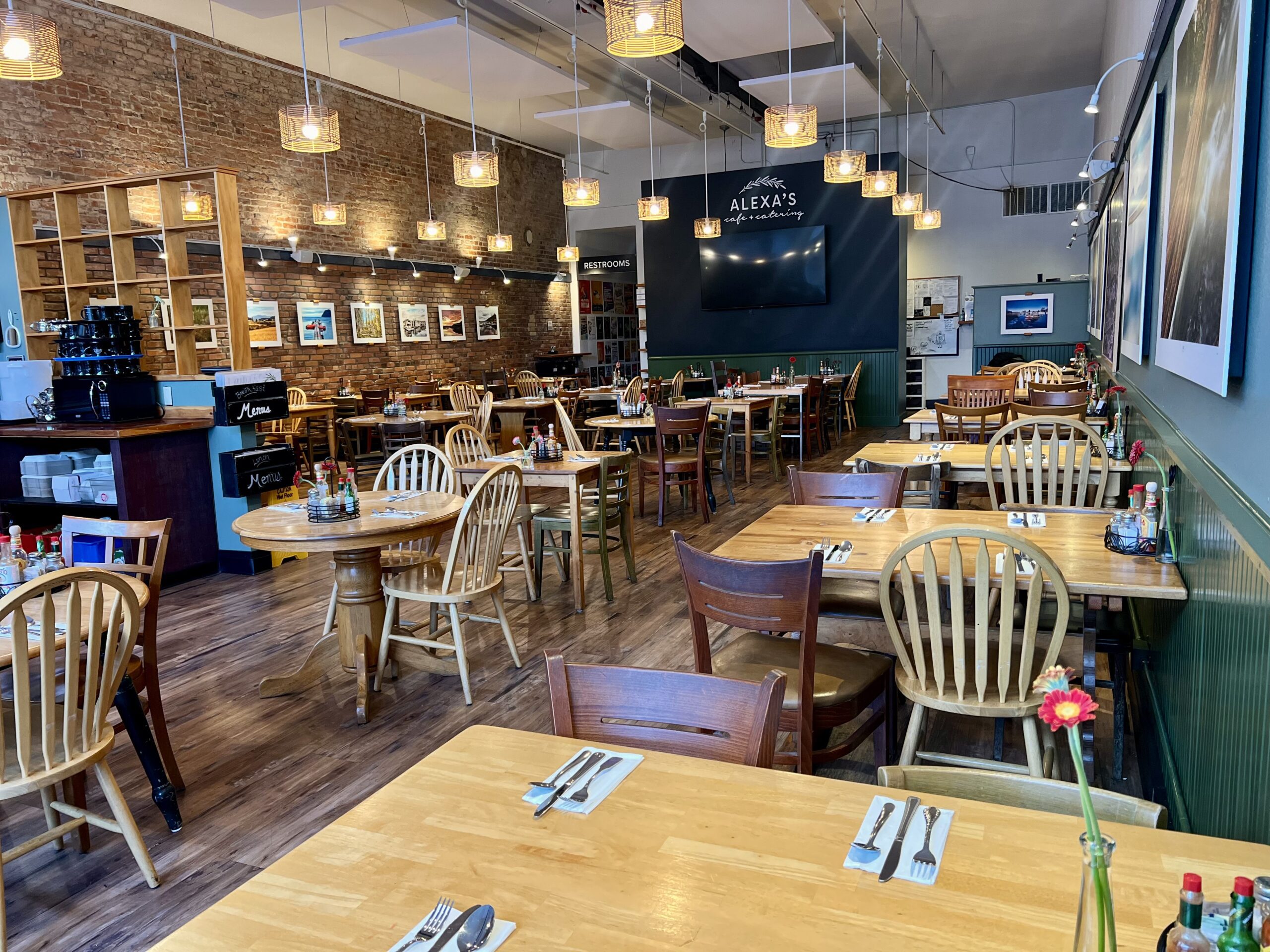 alexa's cafe & catering