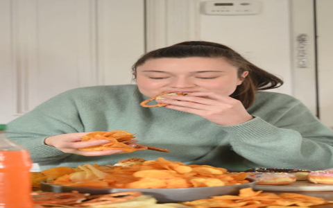 videos of people eating