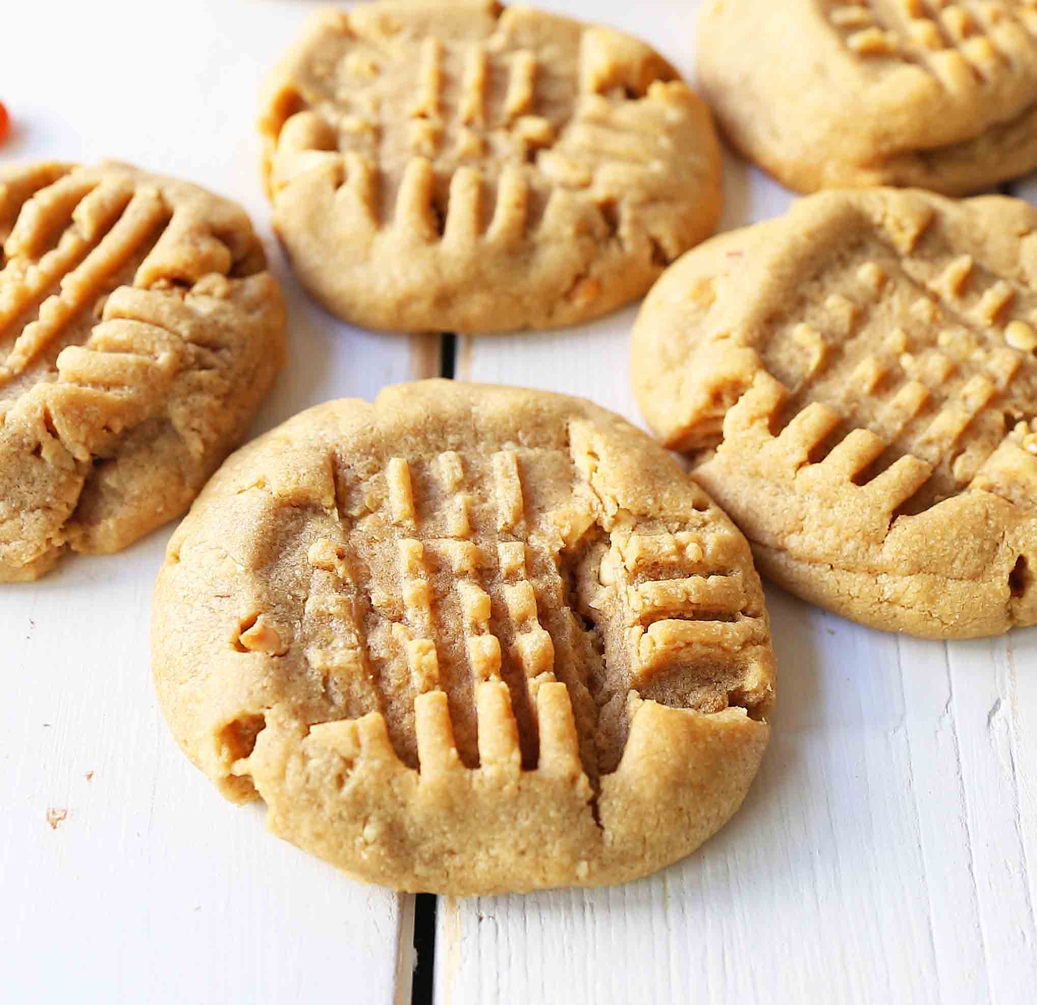 soft and chewy peanut butter cookie recipe